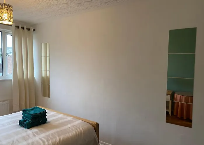1 Luxurious Double Bedroom With Private Shower